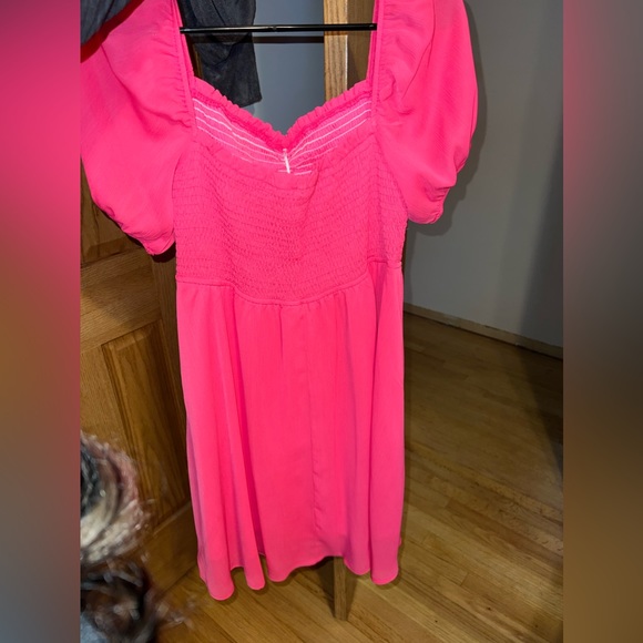 Hot Pink dress - Picture 3 of 4